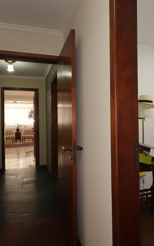 Apartamento à venda com 158m², 4 quartos e 2 vagasCorredor