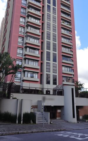 Apartamento à venda com 158m², 4 quartos e 2 vagasFachada