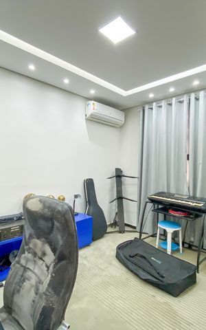 Casa para alugar com 360m², 3 quartos e 3 vagas Casa para alugar com 360m², 3 quartos e 3 vagasEscritório