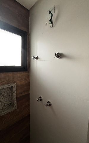 Apartamento à venda com 101m², 2 quartos e 2 vagasBanheiro