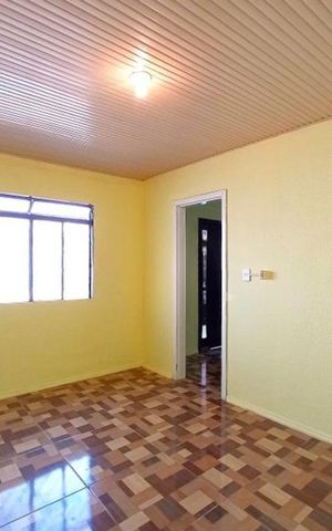 Casa para alugar com 250m², 3 quartos e 1 vaga Casa para alugar com 250m², 3 quartos e 1 vagaSala