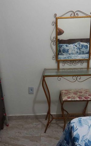 Casa de condomínio para alugar com 48m², 2 quartos e 2 vagas Casa de condomínio para alugar com 48m², 2 quartos e 2 vagasQuarto