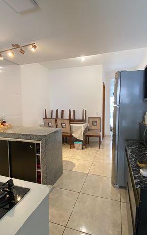 Casa para alugar com 104m², 2 quartos e 2 vagasCozinha