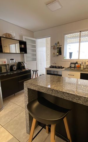 Casa para alugar com 104m², 2 quartos e 2 vagasCozinha
