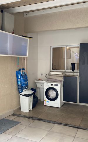 Casa para alugar com 104m², 2 quartos e 2 vagasQuintal