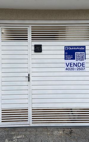 Casa para alugar com 104m², 2 quartos e 2 vagasFachada