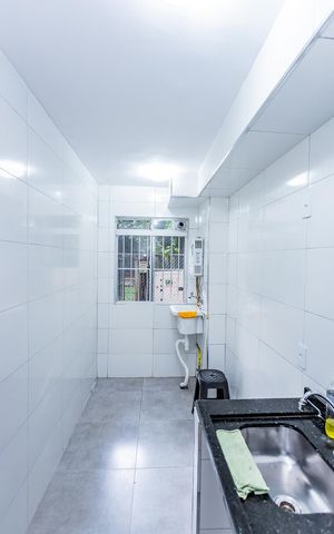 Apartamento para alugar com 40m², 2 quartos e 1 vaga Apartamento para alugar com 40m², 2 quartos e 1 vagaCozinha e Área de Serviço