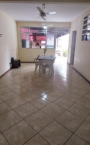 Casa à venda com 290m², 3 quartos e 5 vagas Casa à venda com 290m², 3 quartos e 5 vagasCozinha