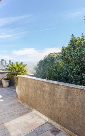 Apartamento para alugar com 140m², 2 quartos e 3 vagas