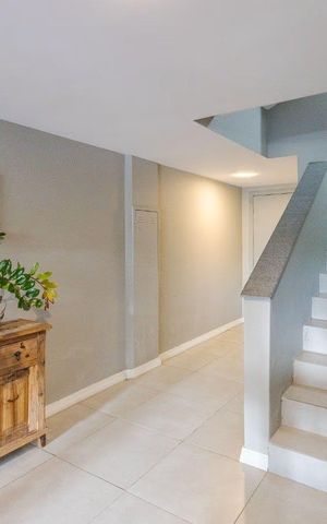 Apartamento para alugar com 140m², 2 quartos e 3 vagas