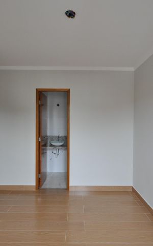 Casa à venda com 86m², 3 quartos e 3 vagasQuarto Suíte
