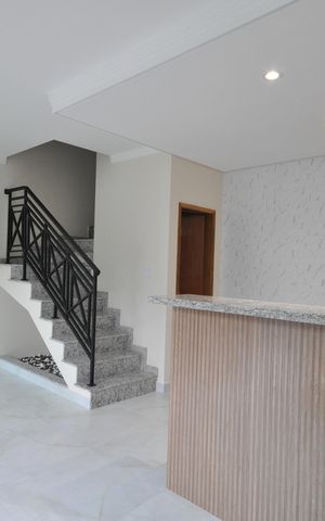 Casa à venda com 86m², 3 quartos e 3 vagasSala