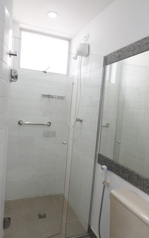Apartamento à venda com 77m², 2 quartos e 3 vagasBanheiro Social