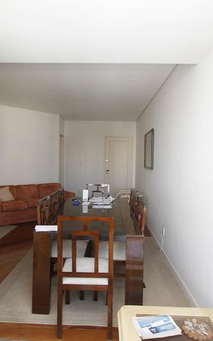 Apartamento à venda com 77m², 2 quartos e 3 vagasSala