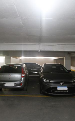 Apartamento à venda com 77m², 2 quartos e 3 vagasGaragem