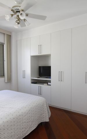 Apartamento à venda com 77m², 2 quartos e 3 vagasQuarto 2 - Suíte