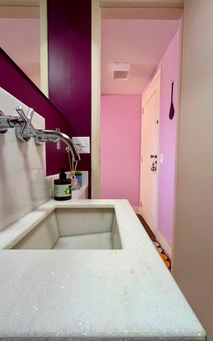 Apartamento à venda com 98m², 2 quartos e 2 vagas Apartamento à venda com 98m², 2 quartos e 2 vagasLavabo