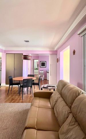 Apartamento à venda com 98m², 2 quartos e 2 vagas Apartamento à venda com 98m², 2 quartos e 2 vagasSala