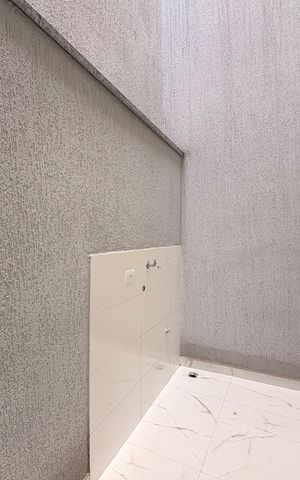 Casa à venda com 110m², 2 quartos e 2 vagas Casa à venda com 110m², 2 quartos e 2 vagasLavanderia
