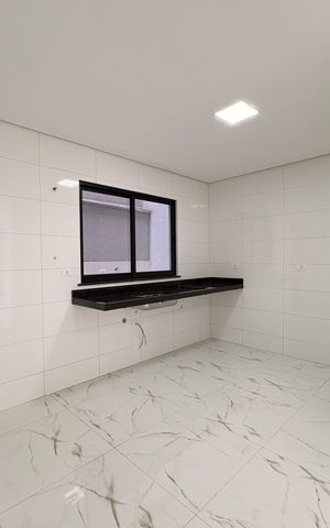 Casa à venda com 110m², 2 quartos e 2 vagas Casa à venda com 110m², 2 quartos e 2 vagasCozinha