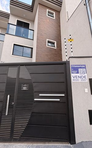 Casa à venda com 110m², 2 quartos e 2 vagas Casa à venda com 110m², 2 quartos e 2 vagasFachada + placa HBJM-838