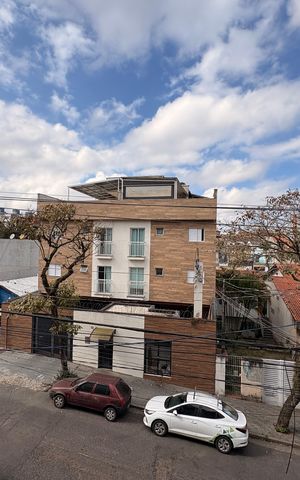 Casa à venda com 110m², 2 quartos e 2 vagas Casa à venda com 110m², 2 quartos e 2 vagasVista da suíte 2