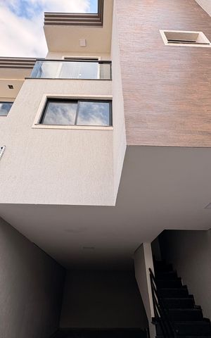 Casa à venda com 110m², 2 quartos e 2 vagas Casa à venda com 110m², 2 quartos e 2 vagasGaragem