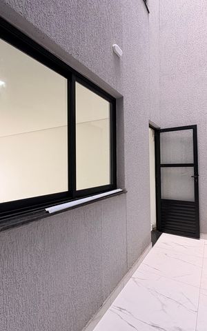 Casa à venda com 110m², 2 quartos e 2 vagas Casa à venda com 110m², 2 quartos e 2 vagasLavanderia