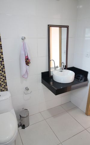 Apartamento à venda com 200m², 3 quartos e 1 vagaBanheiro 2