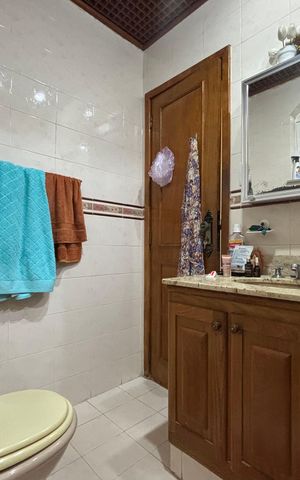 Apartamento à venda com 65m², 2 quartos e 1 vaga Apartamento à venda com 65m², 2 quartos e 1 vagaBanheiro social