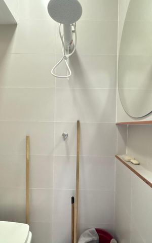 Apartamento à venda com 150m², 3 quartos e 1 vagaÁrea de serviço - banheiro