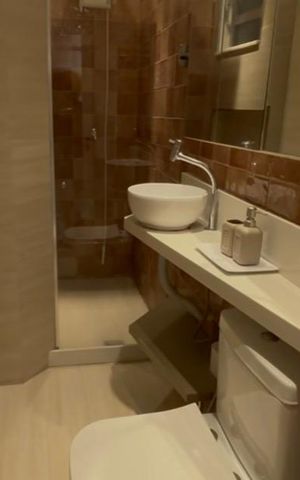 Apartamento à venda com 150m², 3 quartos e 1 vagaSuíte 2 - banheiro
