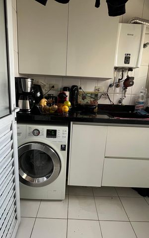 Apartamento à venda com 145m², 3 quartos e 3 vagas Apartamento à venda com 145m², 3 quartos e 3 vagasÁrea de Serviço