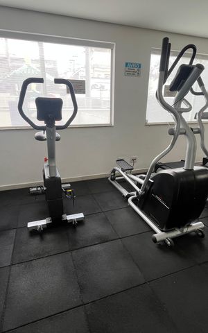 Apartamento à venda com 145m², 3 quartos e 3 vagas Apartamento à venda com 145m², 3 quartos e 3 vagasAcademia