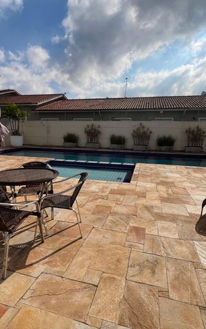 Apartamento à venda com 145m², 3 quartos e 3 vagas Apartamento à venda com 145m², 3 quartos e 3 vagasÁrea comum - Piscina