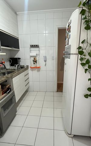 Apartamento à venda com 145m², 3 quartos e 3 vagas Apartamento à venda com 145m², 3 quartos e 3 vagasCozinha