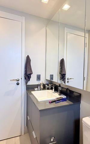 Apartamento à venda com 71m², 2 quartos e 1 vaga Apartamento à venda com 71m², 2 quartos e 1 vagaBanheiro Suíte 1