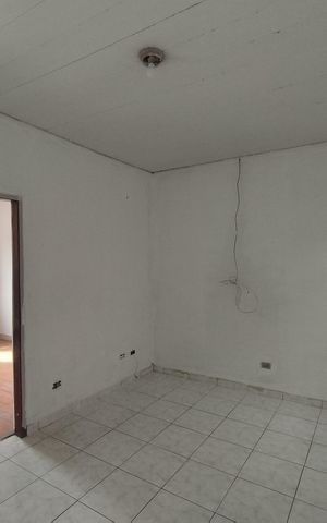Casa para alugar com 44m², 1 quarto e 1 vaga Casa para alugar com 44m², 1 quarto e 1 vagaSala