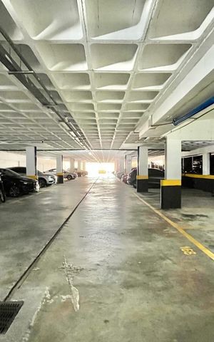 Apartamento à venda com 60m², 2 quartos e 1 vaga Apartamento à venda com 60m², 2 quartos e 1 vagaGaragem