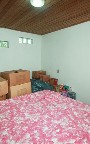 Casa à venda com 1004m², 4 quartos e 2 vagas Casa à venda com 1004m², 4 quartos e 2 vagasQuarto 3