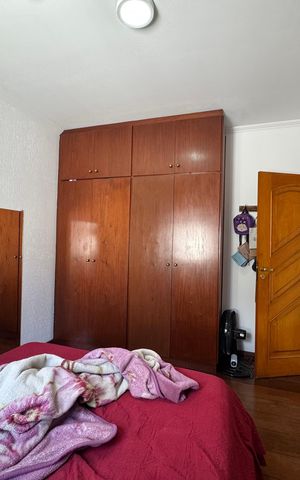 Casa à venda com 200m², 6 quartos e 8 vagas Casa à venda com 200m², 6 quartos e 8 vagasSuíte 4