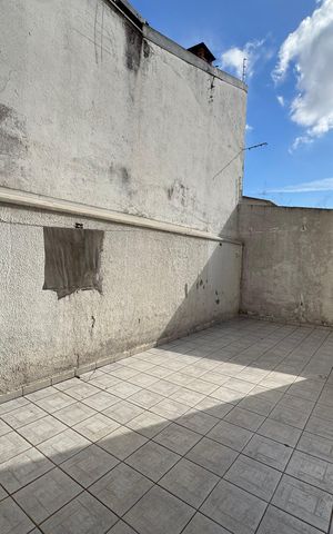 Casa à venda com 200m², 6 quartos e 8 vagas Casa à venda com 200m², 6 quartos e 8 vagasQuintal