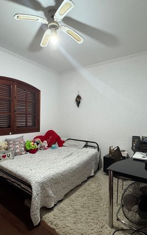 Casa à venda com 200m², 6 quartos e 8 vagas Casa à venda com 200m², 6 quartos e 8 vagasSuíte 1