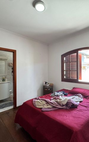 Casa à venda com 200m², 6 quartos e 8 vagas Casa à venda com 200m², 6 quartos e 8 vagasSuíte 4