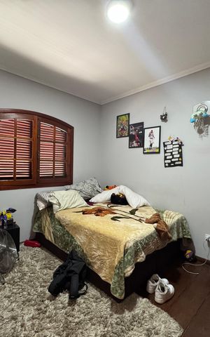 Casa à venda com 200m², 6 quartos e 8 vagas Casa à venda com 200m², 6 quartos e 8 vagasSuíte 2
