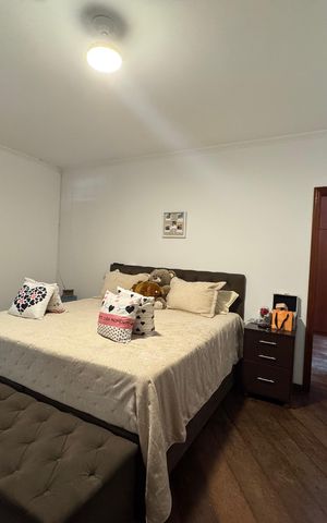 Casa à venda com 200m², 6 quartos e 8 vagas Casa à venda com 200m², 6 quartos e 8 vagasSuíte master