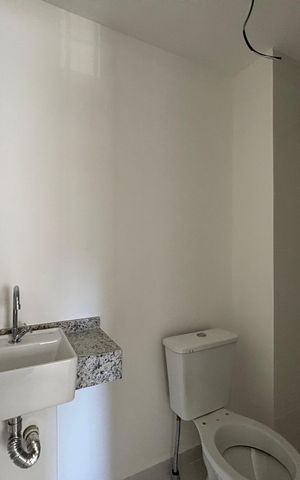 Apartamento à venda com 28m², 1 quarto e sem vaga Apartamento à venda com 28m², 1 quarto e sem vagaBanheiro da Suíte