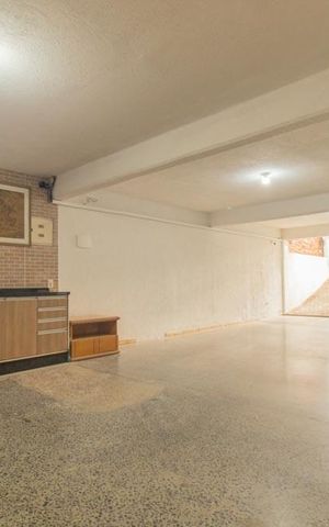 Casa à venda com 277m², 3 quartos e 3 vagasGaragem