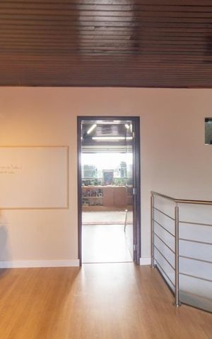 Casa à venda com 277m², 3 quartos e 3 vagasAtico