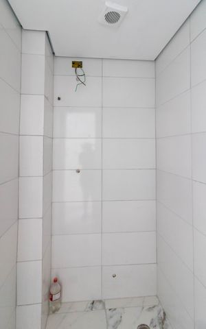 Casa de condomínio para alugar com 93m², 2 quartos e 1 vaga Casa de condomínio para alugar com 93m², 2 quartos e 1 vagaBanheiro